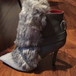 Charles Jourdon leather/fur ankle boots size 6.5
